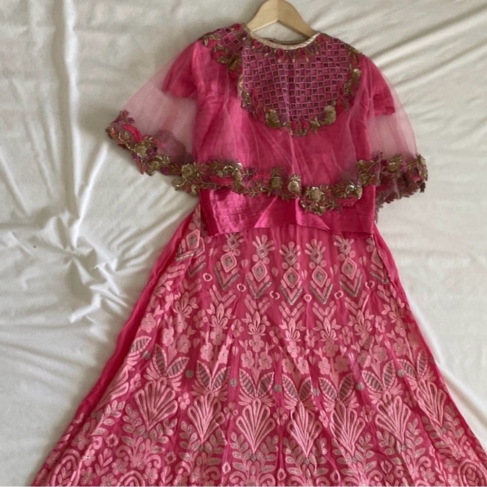 Indian traditional elegant pink embroidered skirt & top lehenga women's sz small